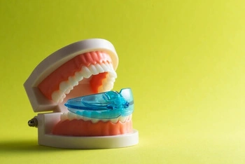 Night Mouth Guard use