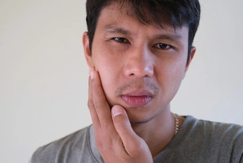 TMJ Syndrome Symptoms pain